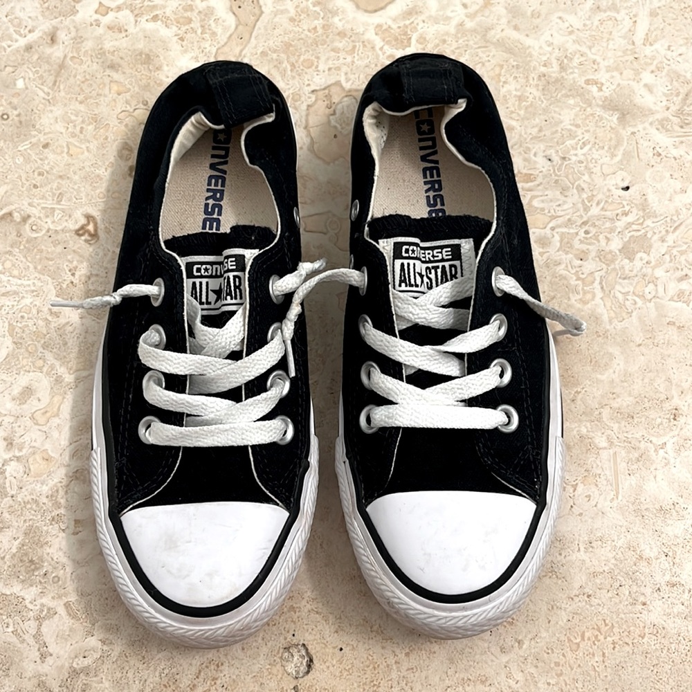 WOMENS CONVERSE SIZE 6